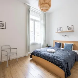 Grand With 5bedrm 2bathroom Budapest