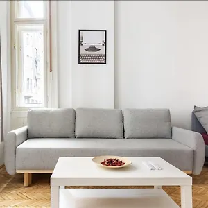 Prime Location Sip Utca Appartamento